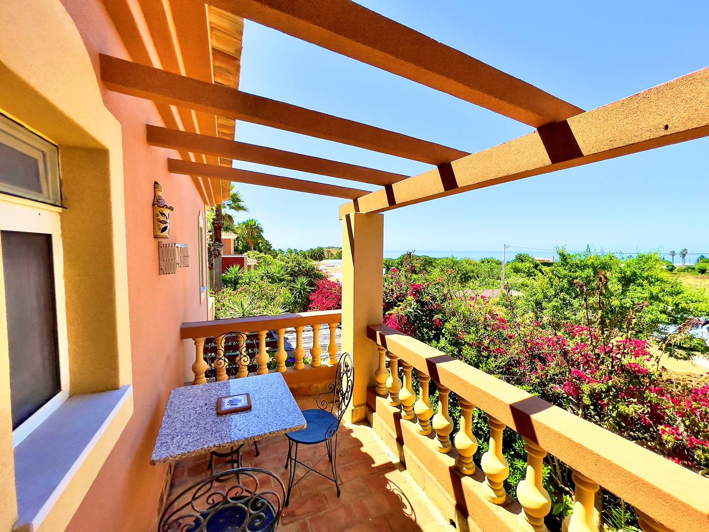 Quinta-do-Mar-da-Luz-Room-14