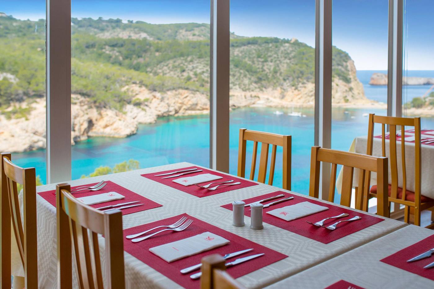 Hotel-Galeon-Ibiza-Restaurant-14