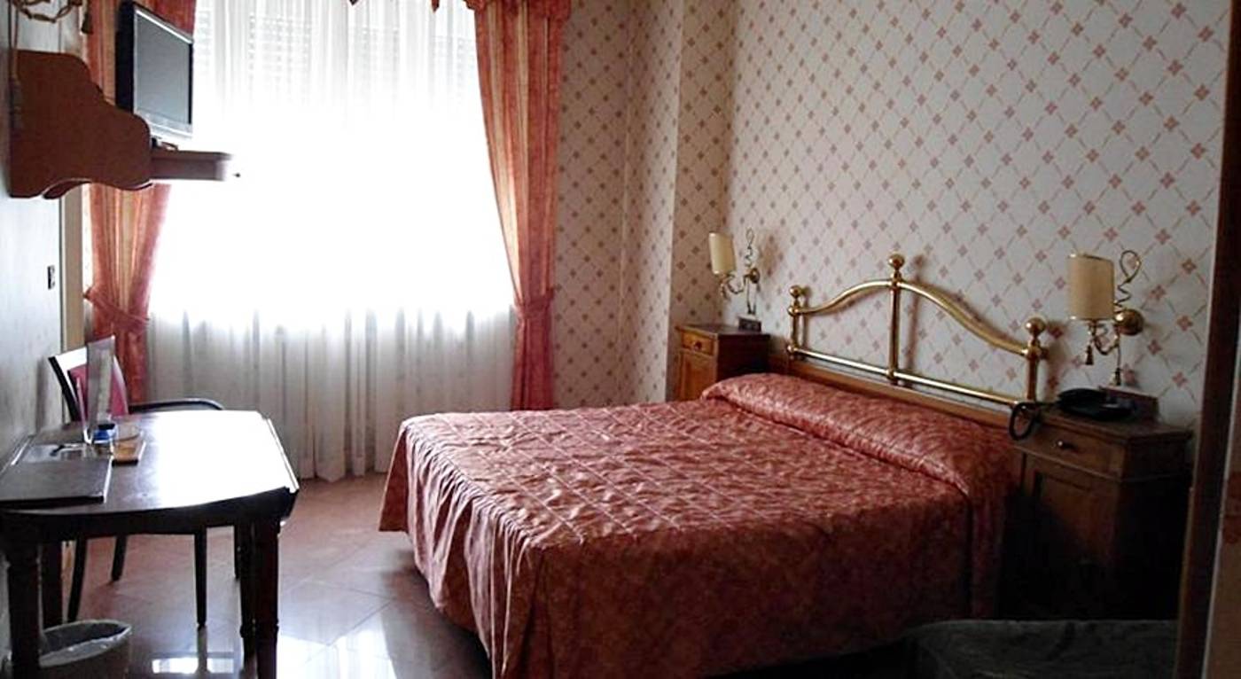 Hotel Continental - Italy - TURIN - Room - 7