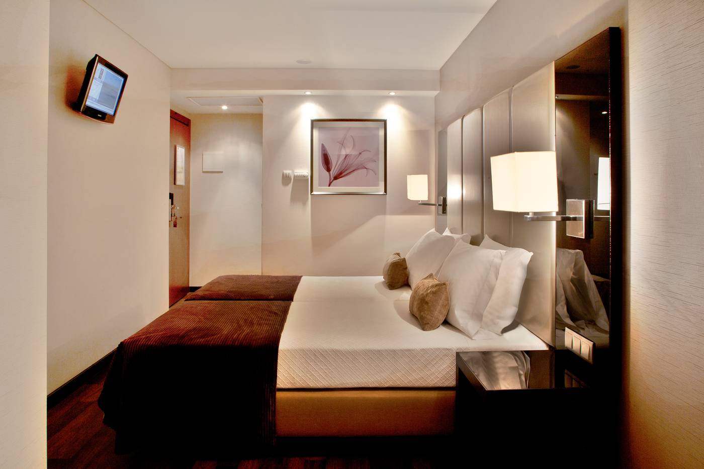 TURIM-Luxe-Hotel-Room-5