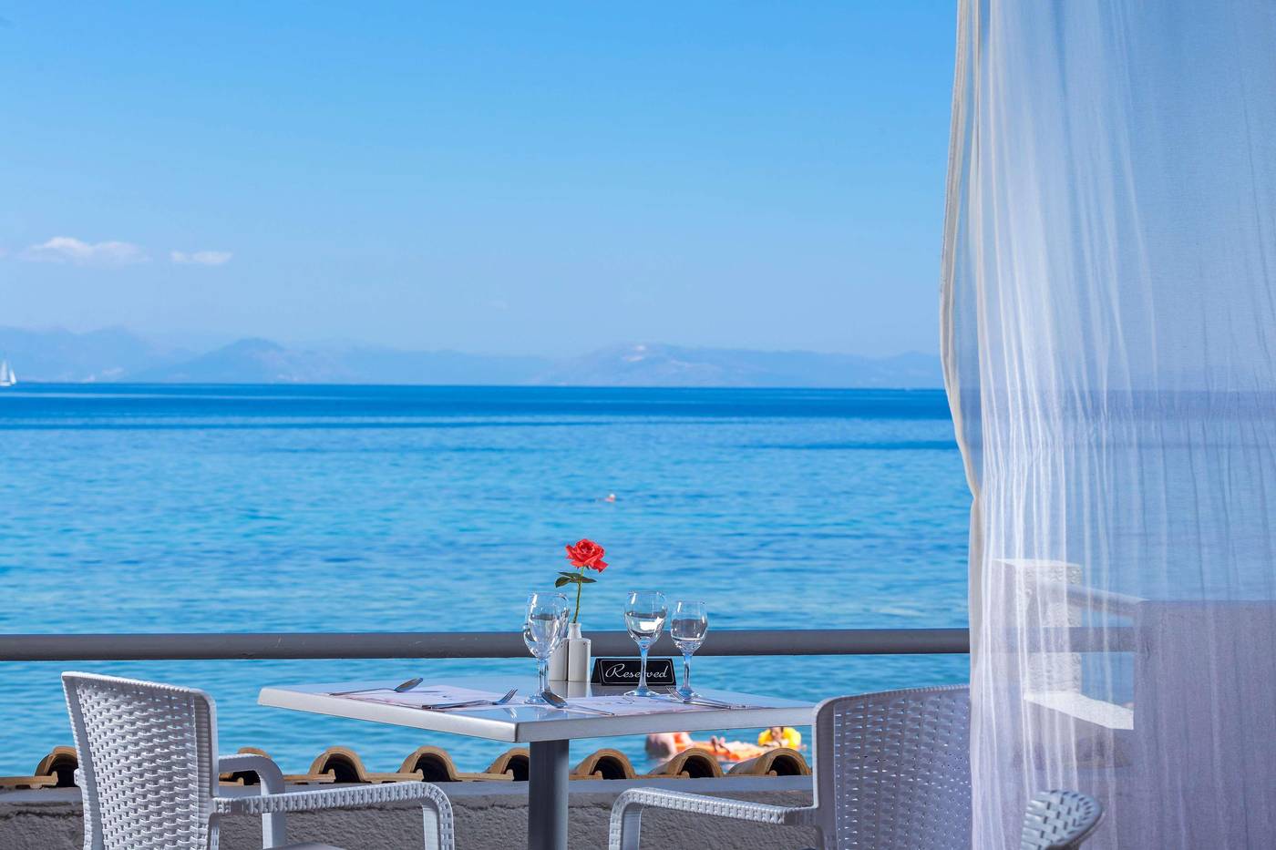 Aeolos-Beach-Resort-Restaurant-95