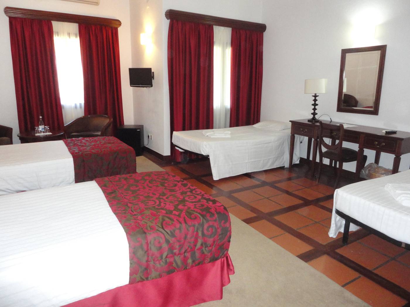 Rural-Quinta-de-Santo-Antonio-Room-4