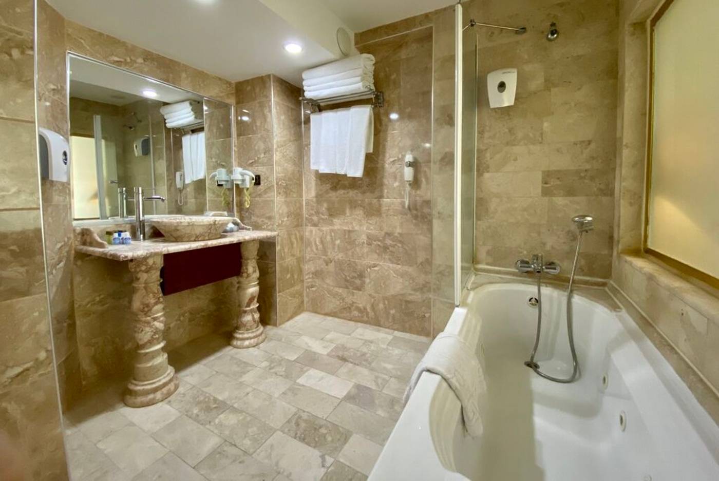 Laur Hotel Experience & Elegance (ex Didim Beach Resort)