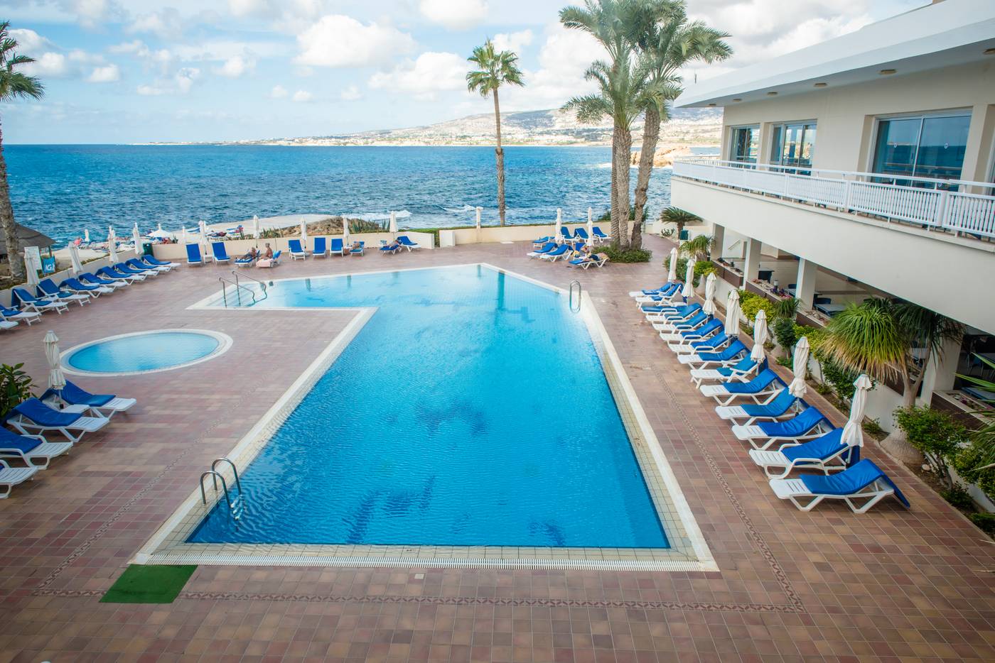 Cynthiana-Beach-Hotel-General-view-1