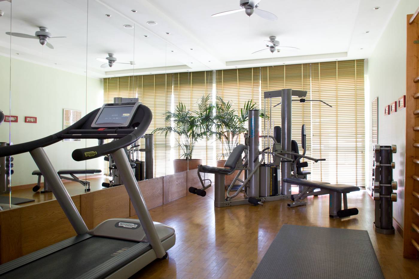 Radisson-Blu-Hotel-Nice-Sports-and-Entertainment-75