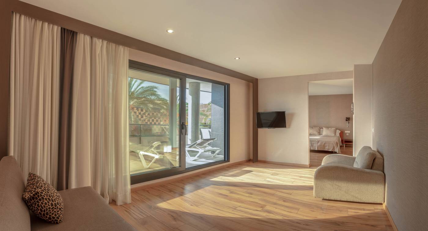 RH-Don-Carlos-Room-8