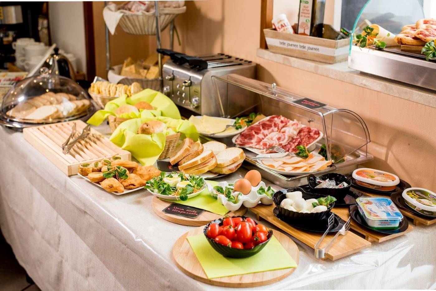 Hotel-Villa-Truentum-Restaurant-16