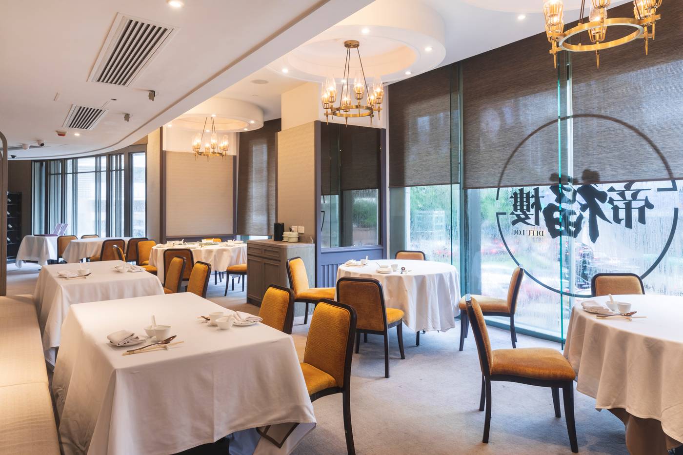 Dorsett-Wanchai--Hong-Kong-Restaurant-23