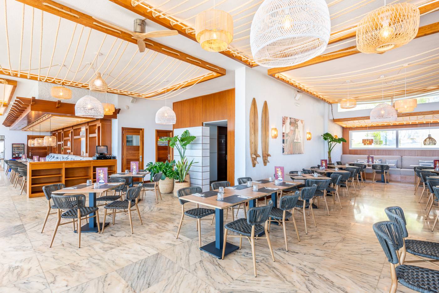 Globales-Playa-Estepona-Restaurant-44