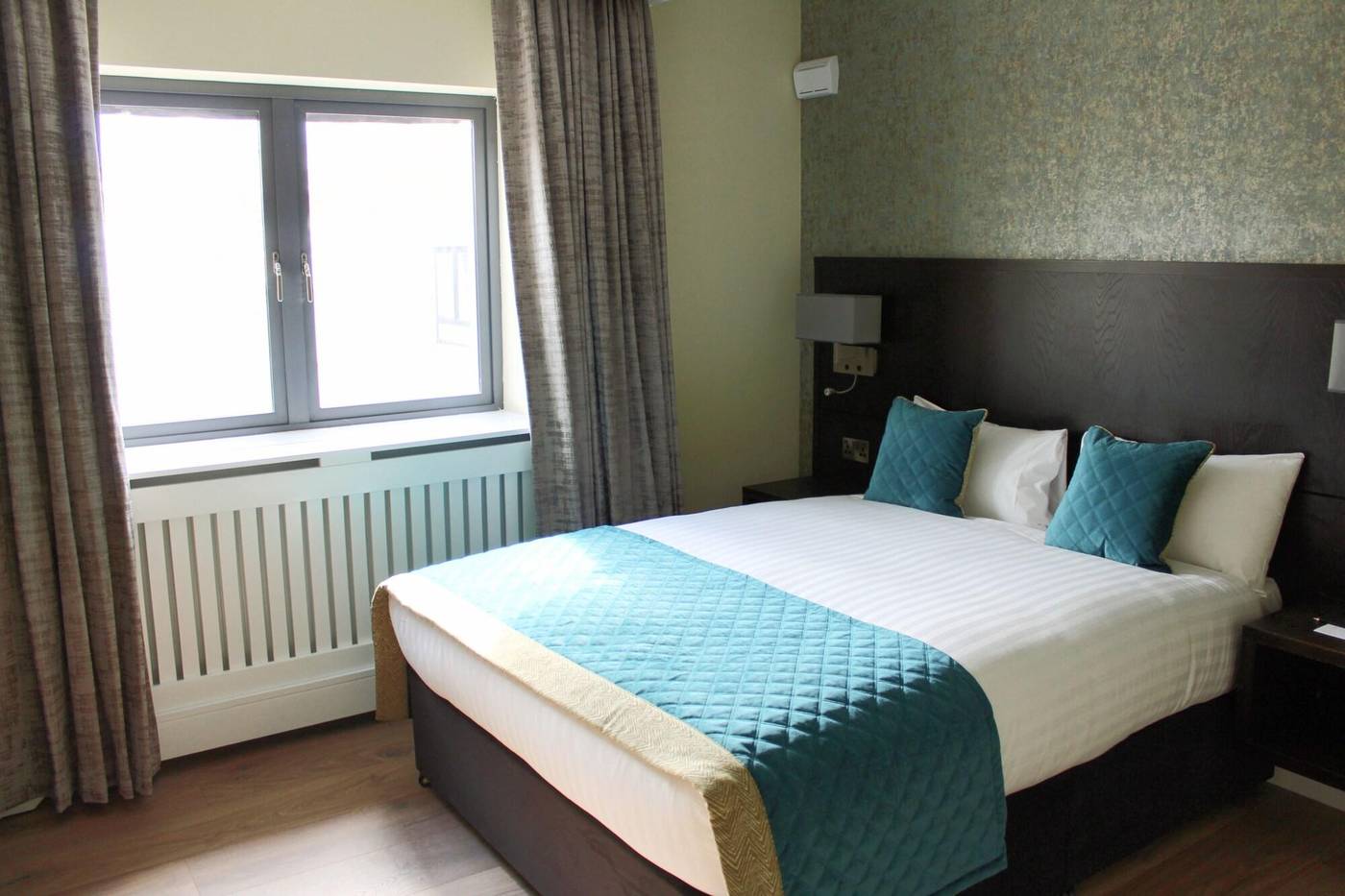 Glenroyal-Hotel---Leisure-Club-Room-30