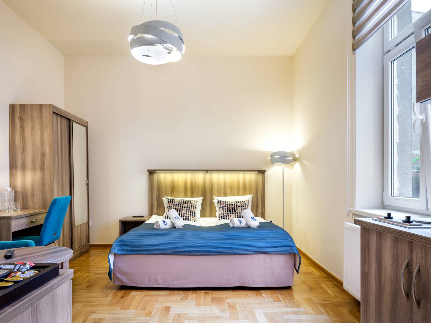 Kosmopolita-Rooms---Apartments-Room-34