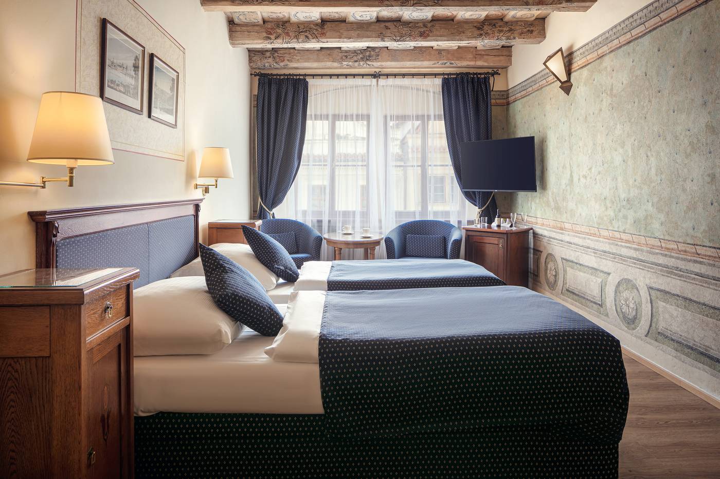 The-Charles-Hotel-Room-5