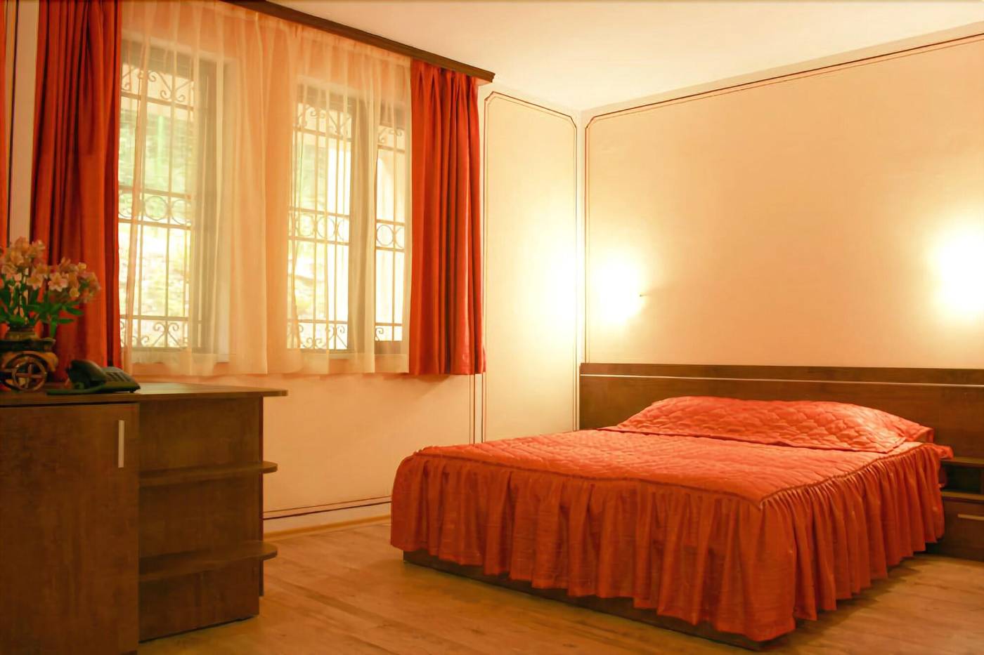 Alafrangite-Hotel-Room-10