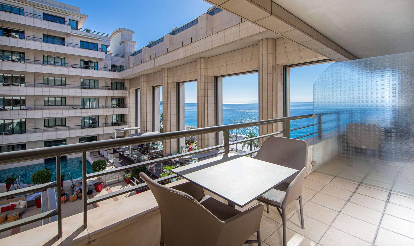 Hyatt-Regency-Nice-Palais-De-La-Mediterranee-Room-38