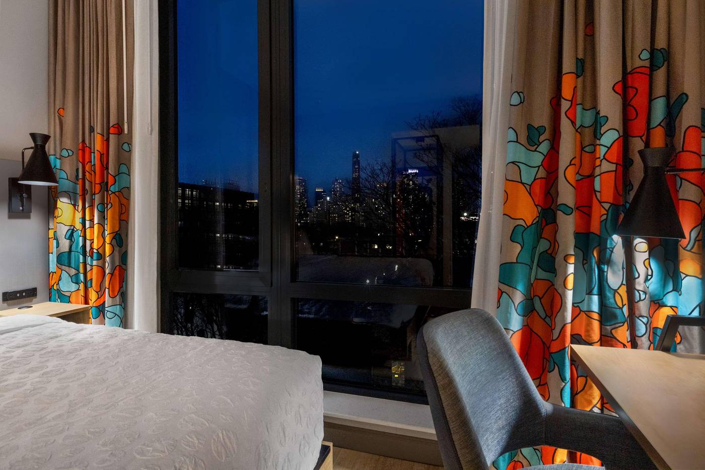 Tru-By-Hilton-Brooklyn-Room-24