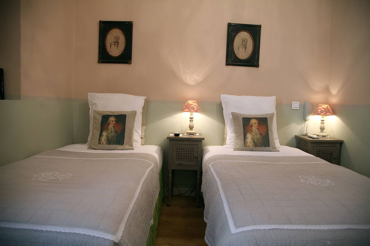 Villa-Rivoli-Room-9
