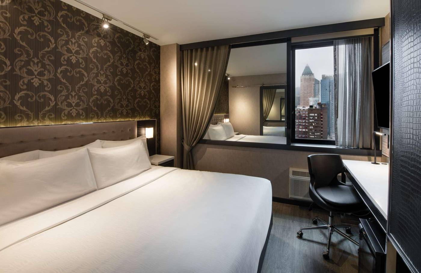 Aliz-Hotel-Times-Square-Room-28