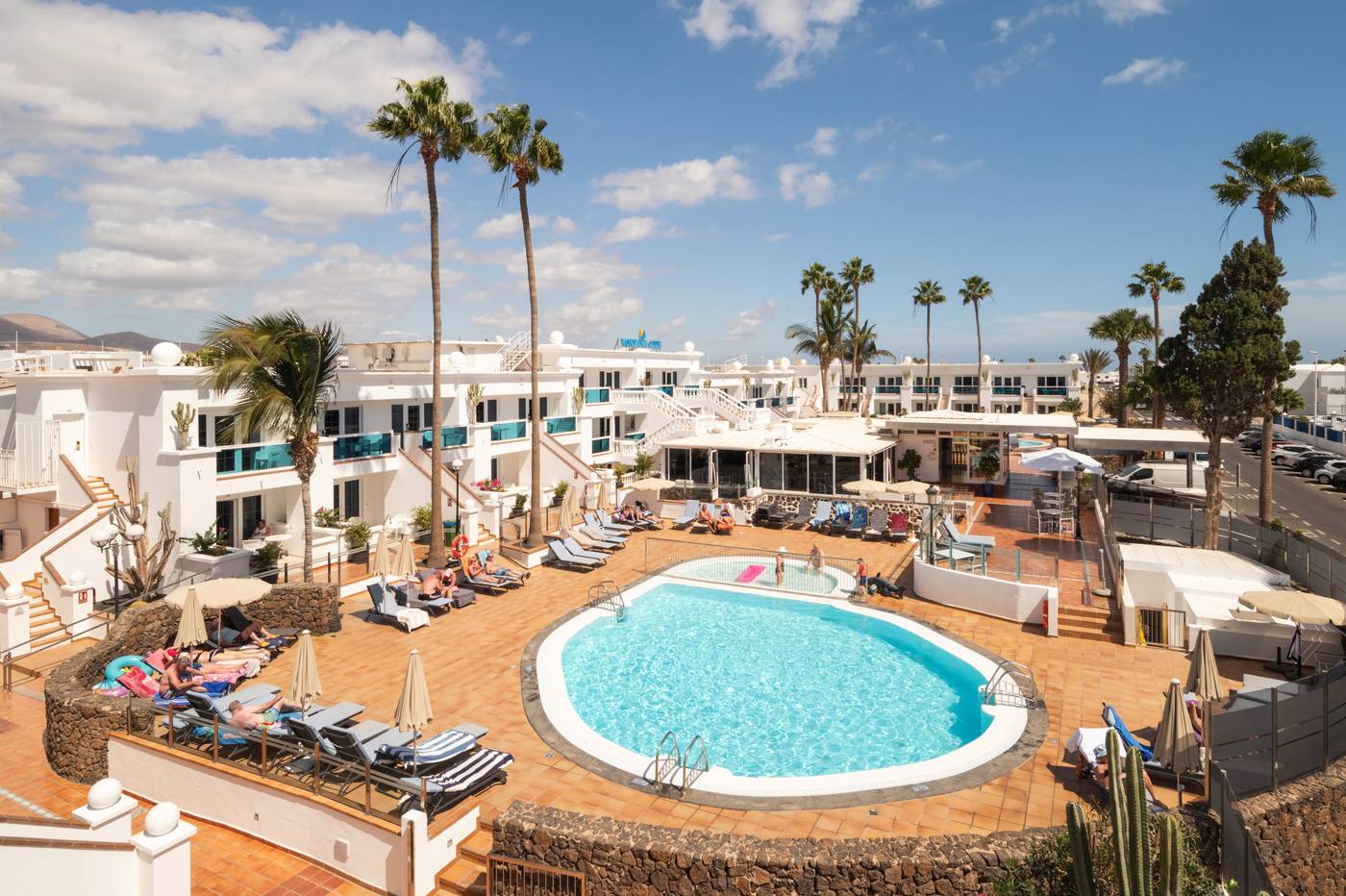 Suite-Hotel-Montana-Club-General-view-6