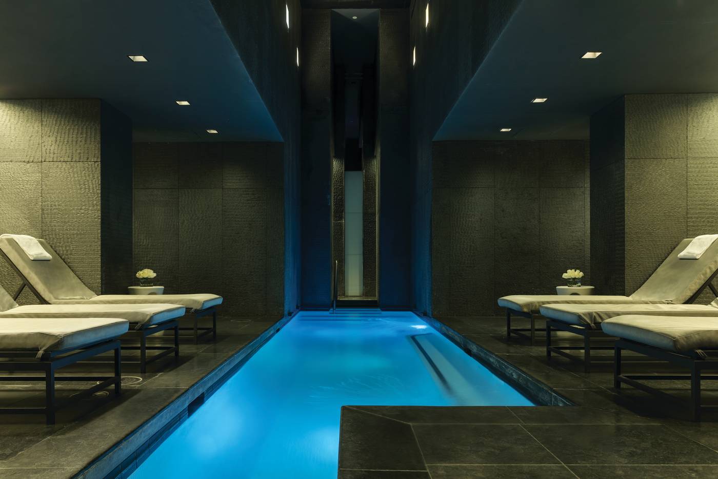 Delano-Las-Vegas-at-Mandalay-Bay-Sports-and-Entertainment-28