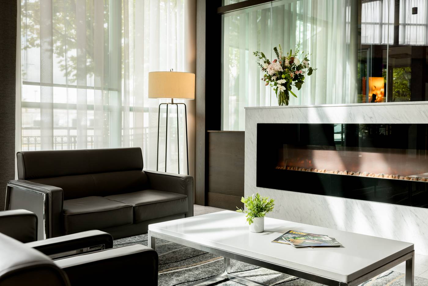 Executive Plaza Hotel Conference Ctr Coquitlam BC-Canada-COQUITLAM-Lobby-3