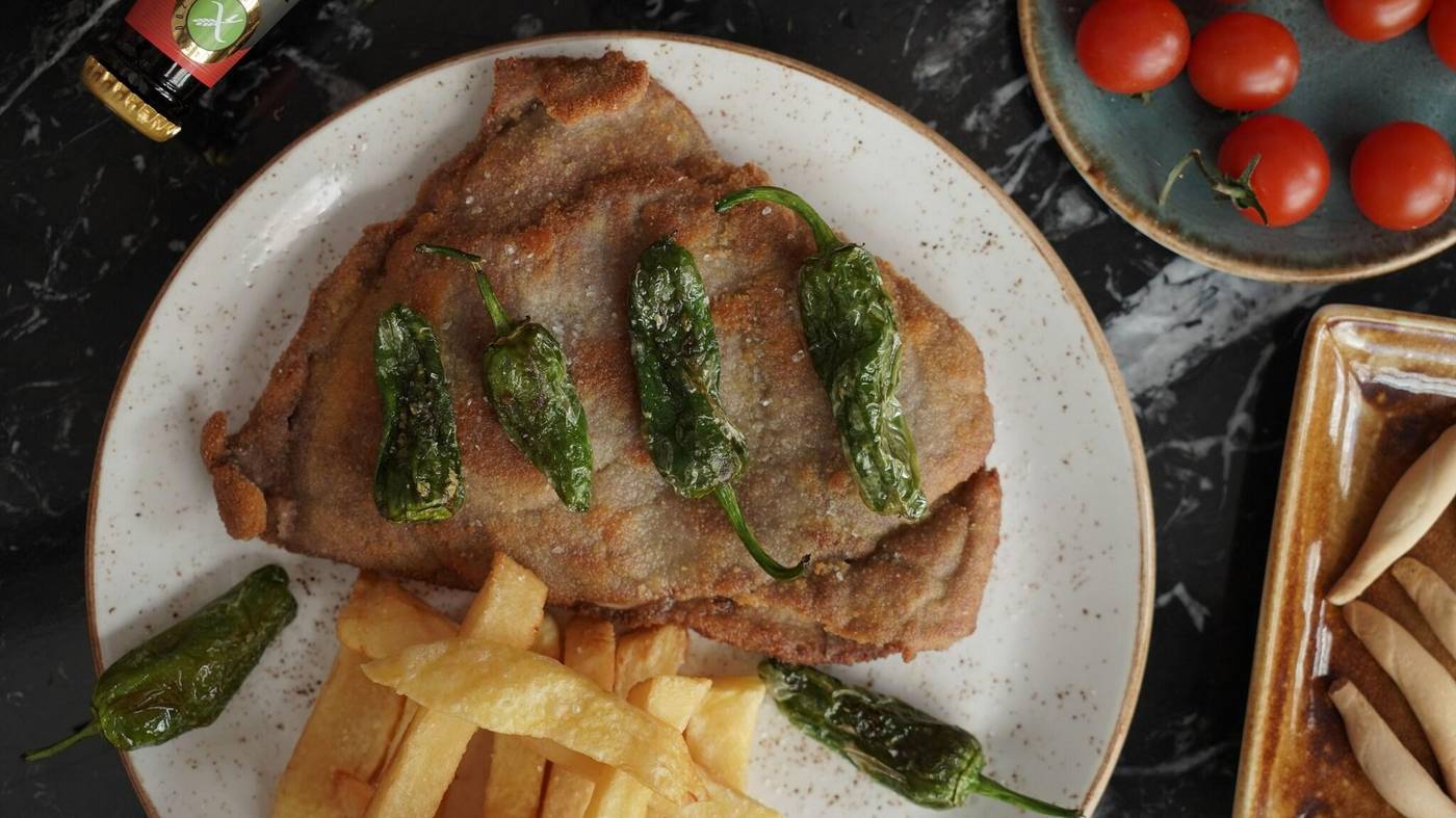 AC-Madrid-Avendia-de-America-Restaurant-45