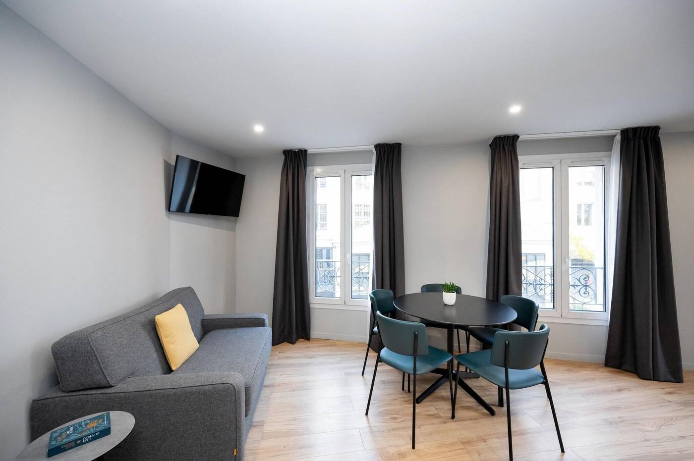 Staycity-Aparthotels-Gare-de-lEst-Room-31