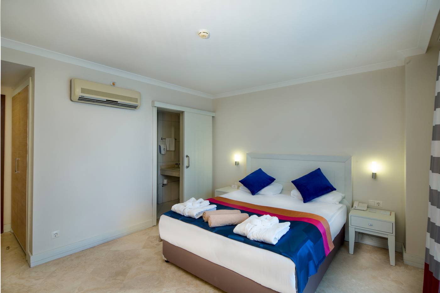 Crystal-Boutique-Beach-Resort--Adults-Only-16---Room-15