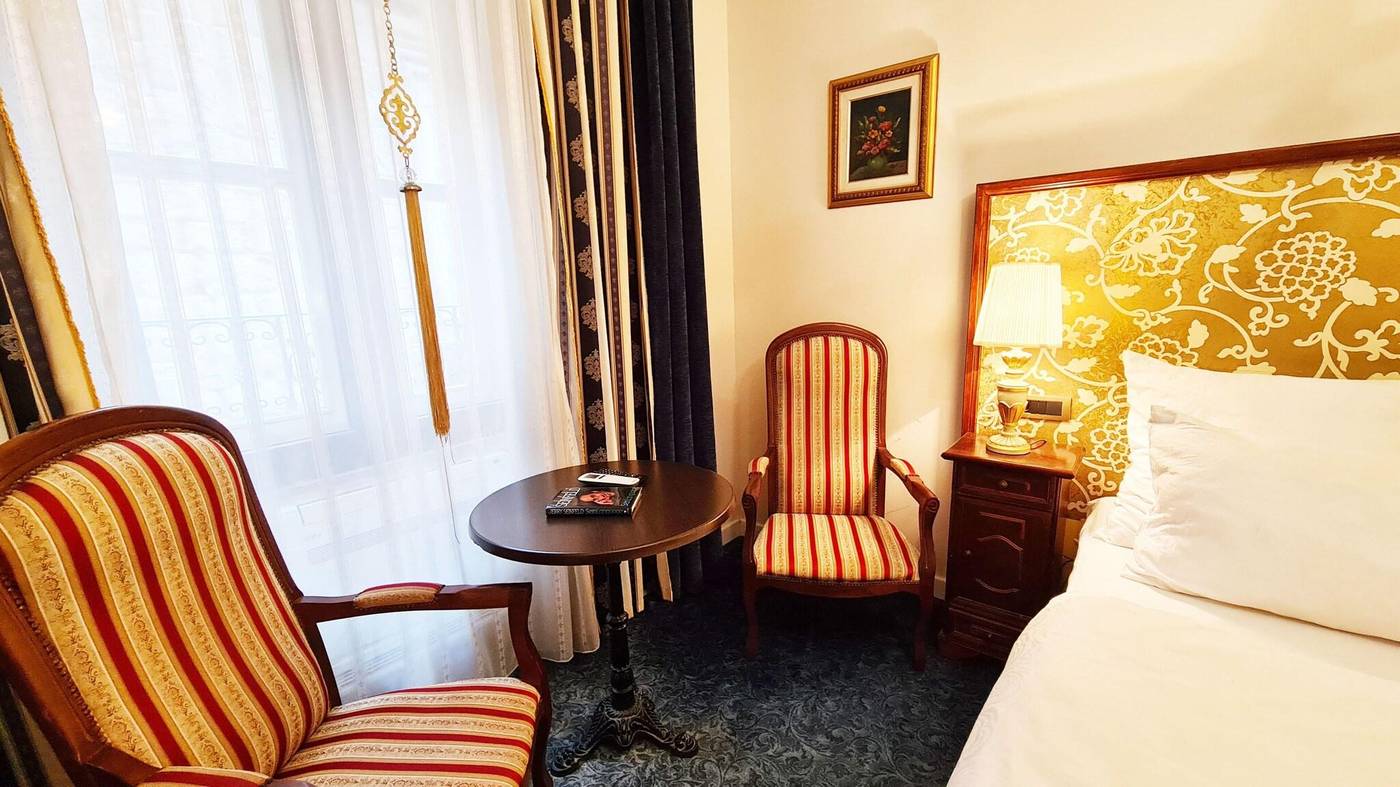 Hamlet-Bed---Breakfast-Room-5