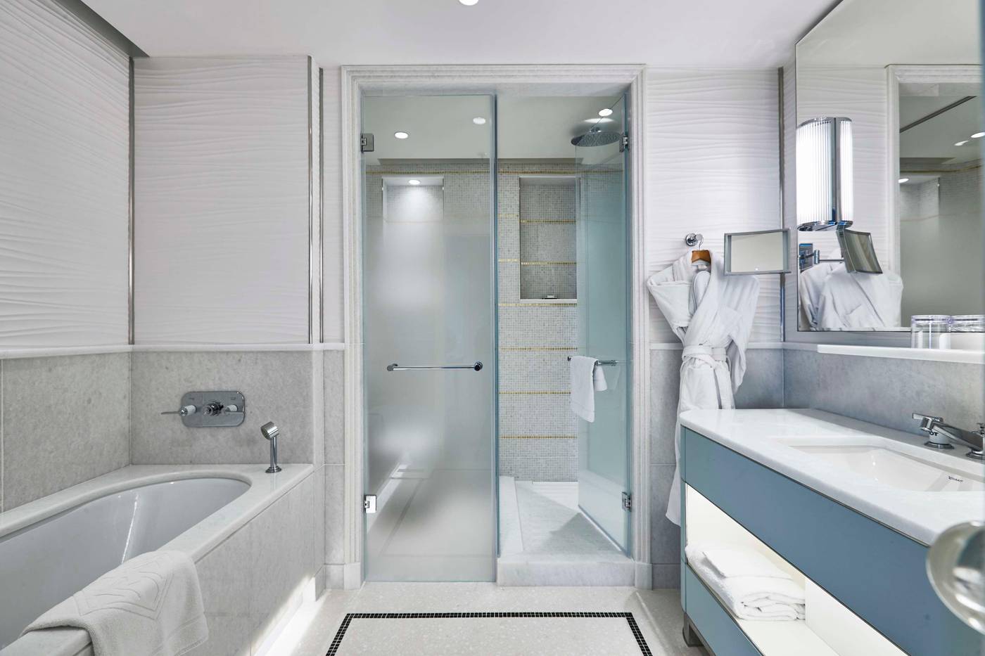 Hotel-Martinez-Cannes-Room-52