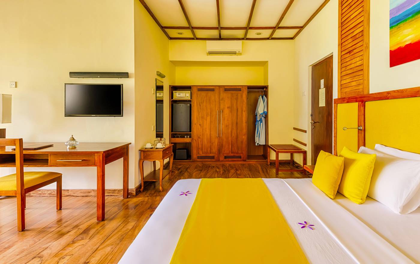 Mermaid-Hotel---Club-Room-19