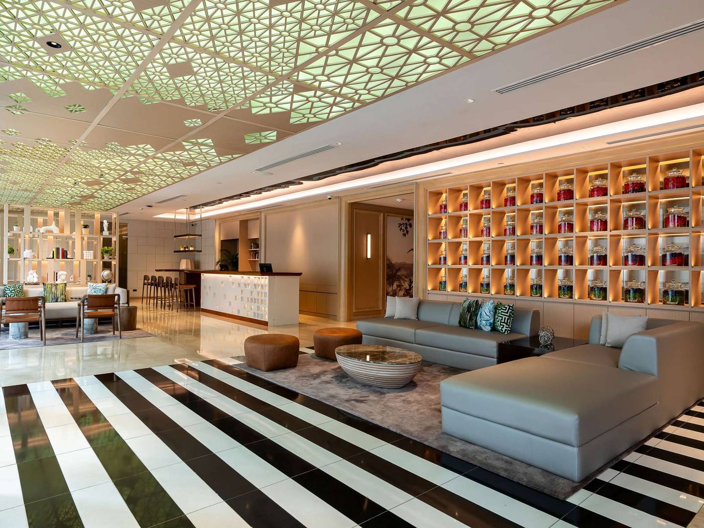 Novotel-Living-Bangkok-Sukhumvit-Legacy-Lobby-1
