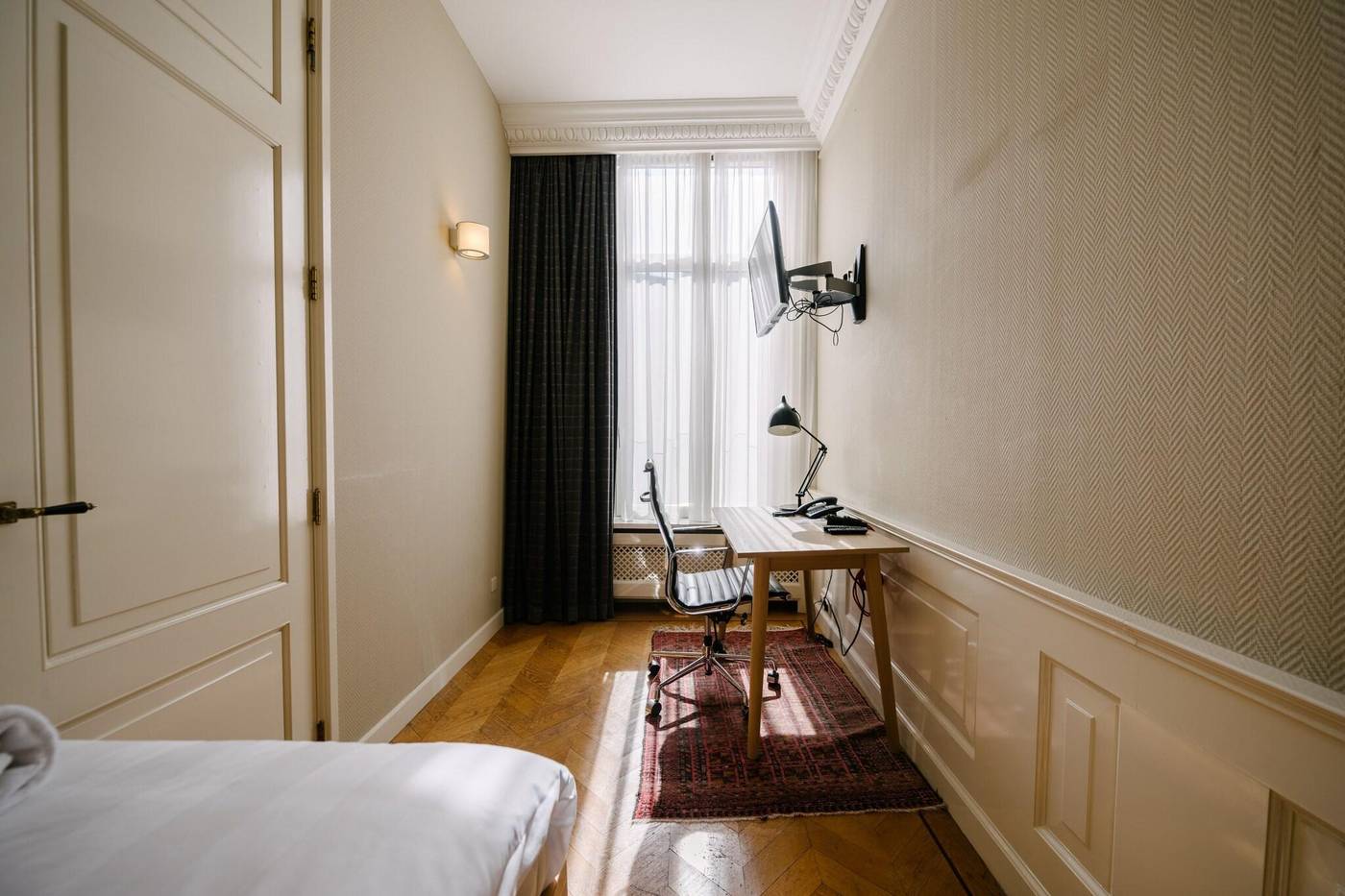 Catalonia-Vondel-Amsterdam-Room-54