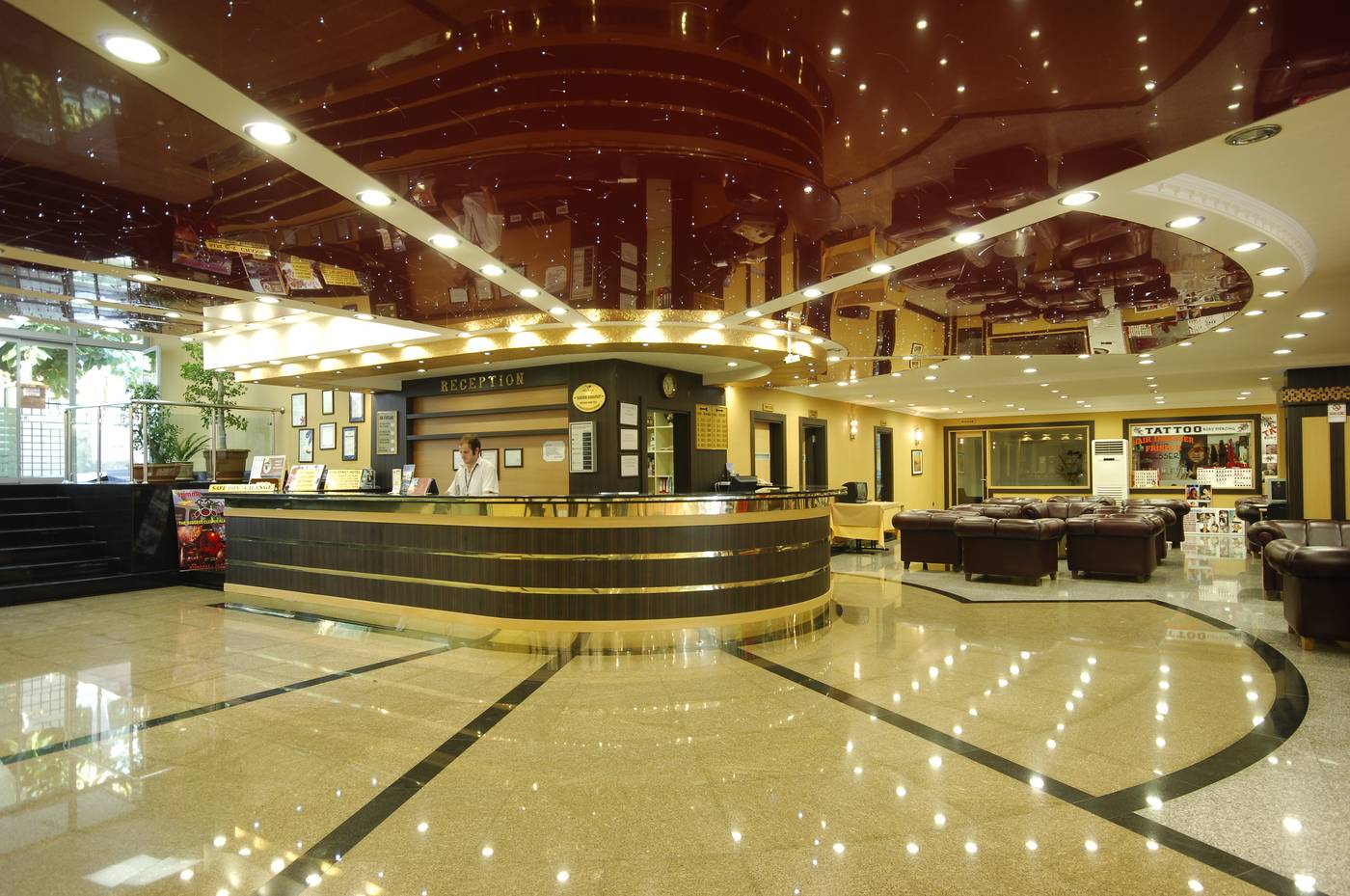 Sealine-Hotel-Lobby-45