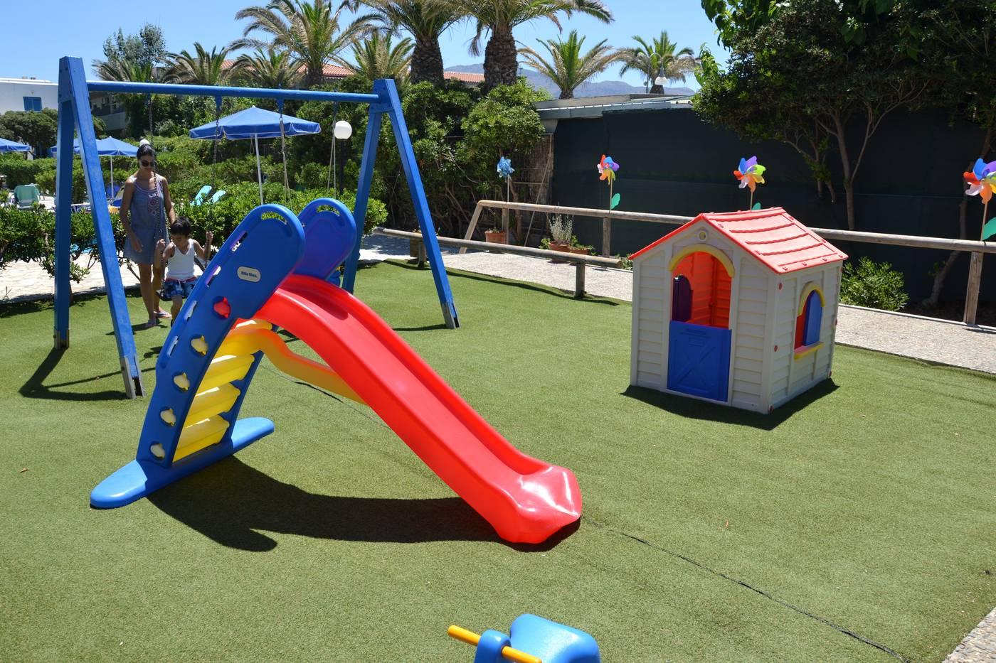 Galeana-Beach-Aparthotel-Sports-and-Entertainment-18