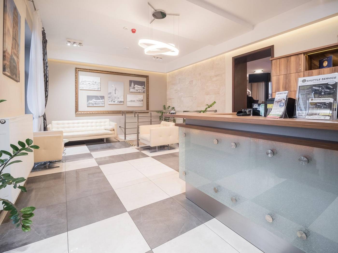 Aparthotel-Miodowa-Lobby-9