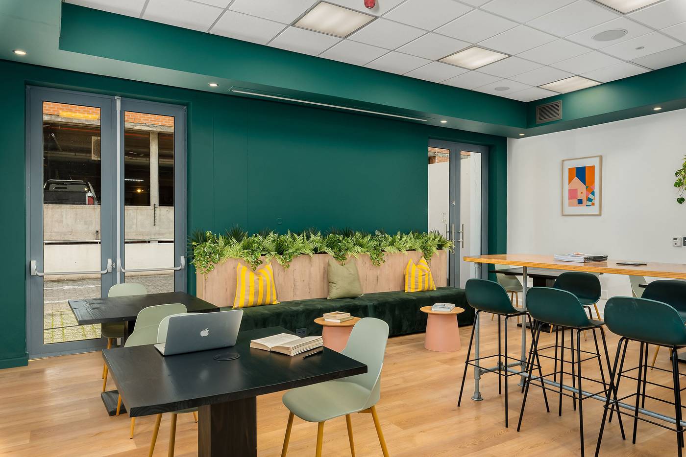 Park-Inn-by-Radisson-Cape-Town-Newlands-Lobby-15