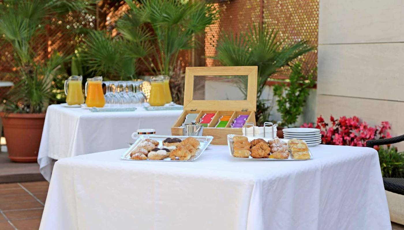 Best-Western-Hotel-Mediterraneo-Bar-8