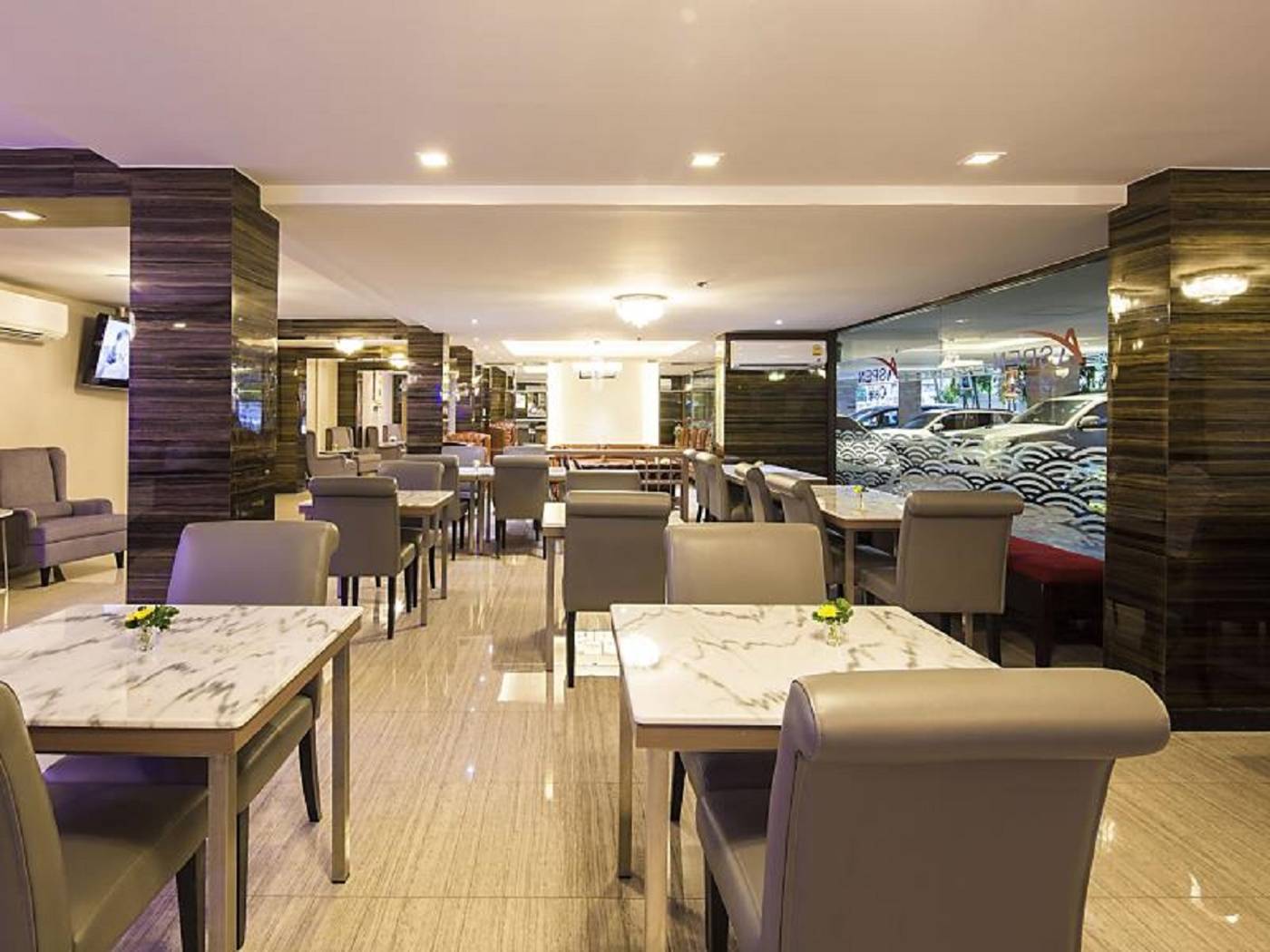 Aspen-Suites-Sukhumvit-2-Restaurant-18