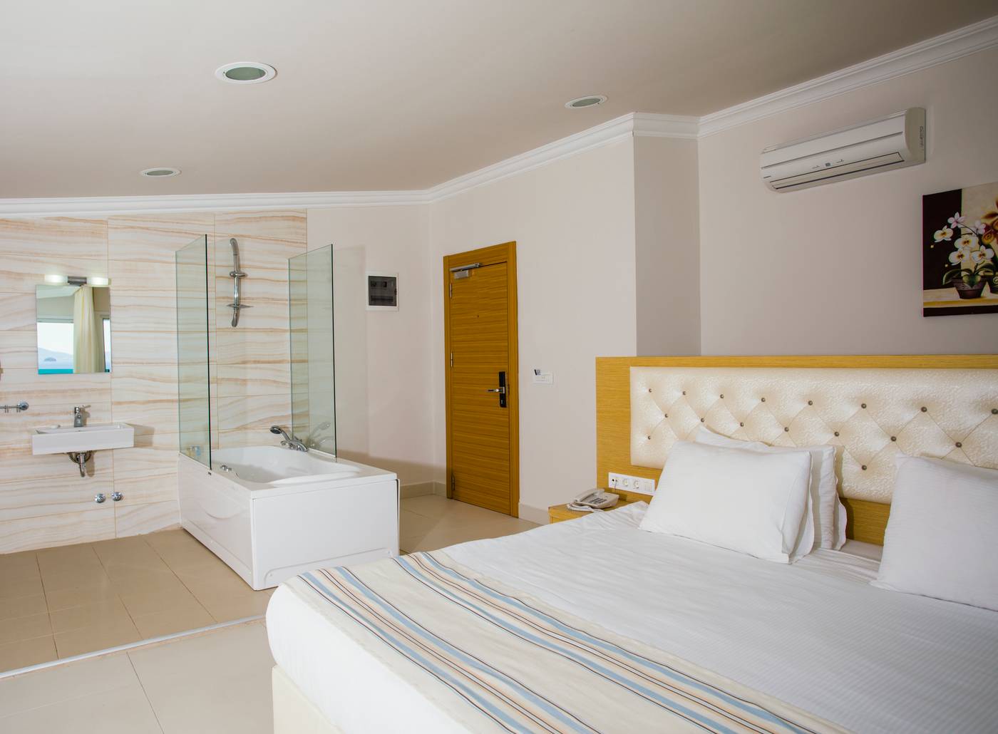 Dragut-Point-South-Hotel-Room-23