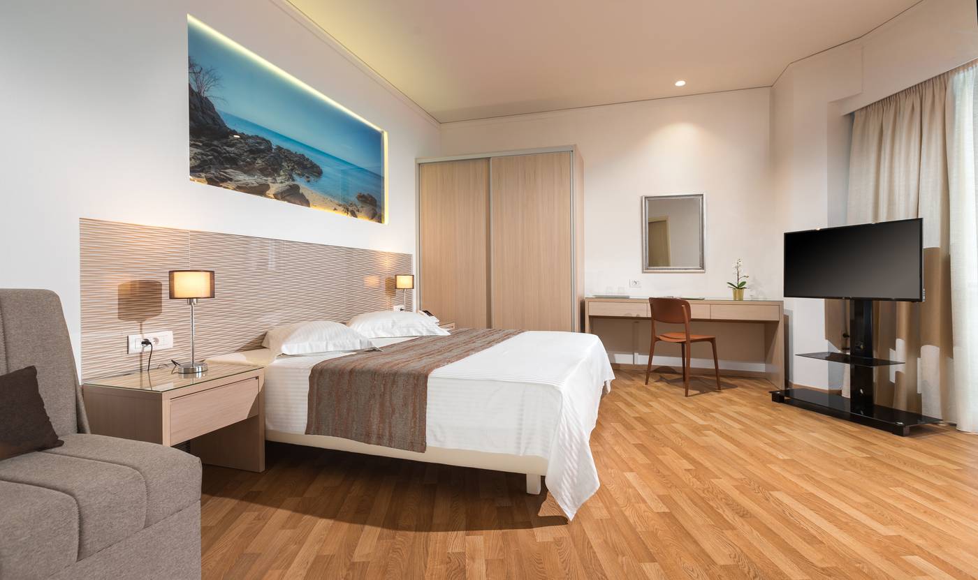 Alexandra-Room-7