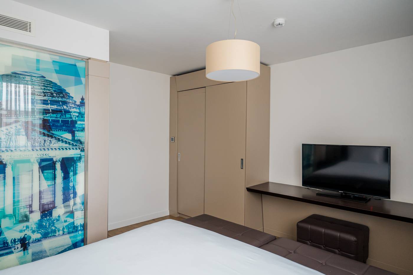 Two-Hotel-Berlin-by-Axel-Room-49