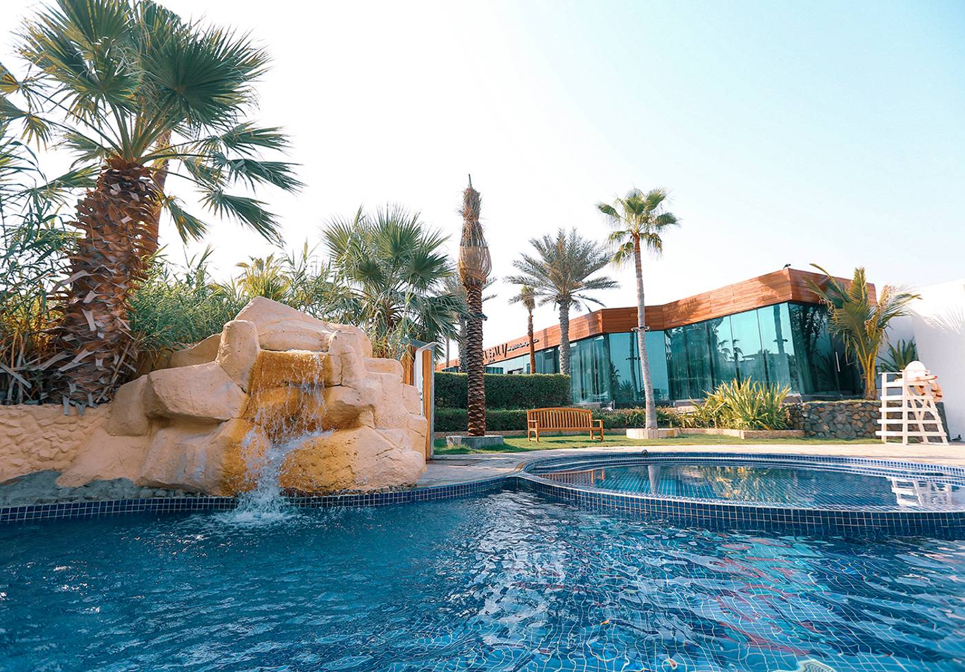 Dubai-Marine-Beach-Resort-and-Spa-General-view-2