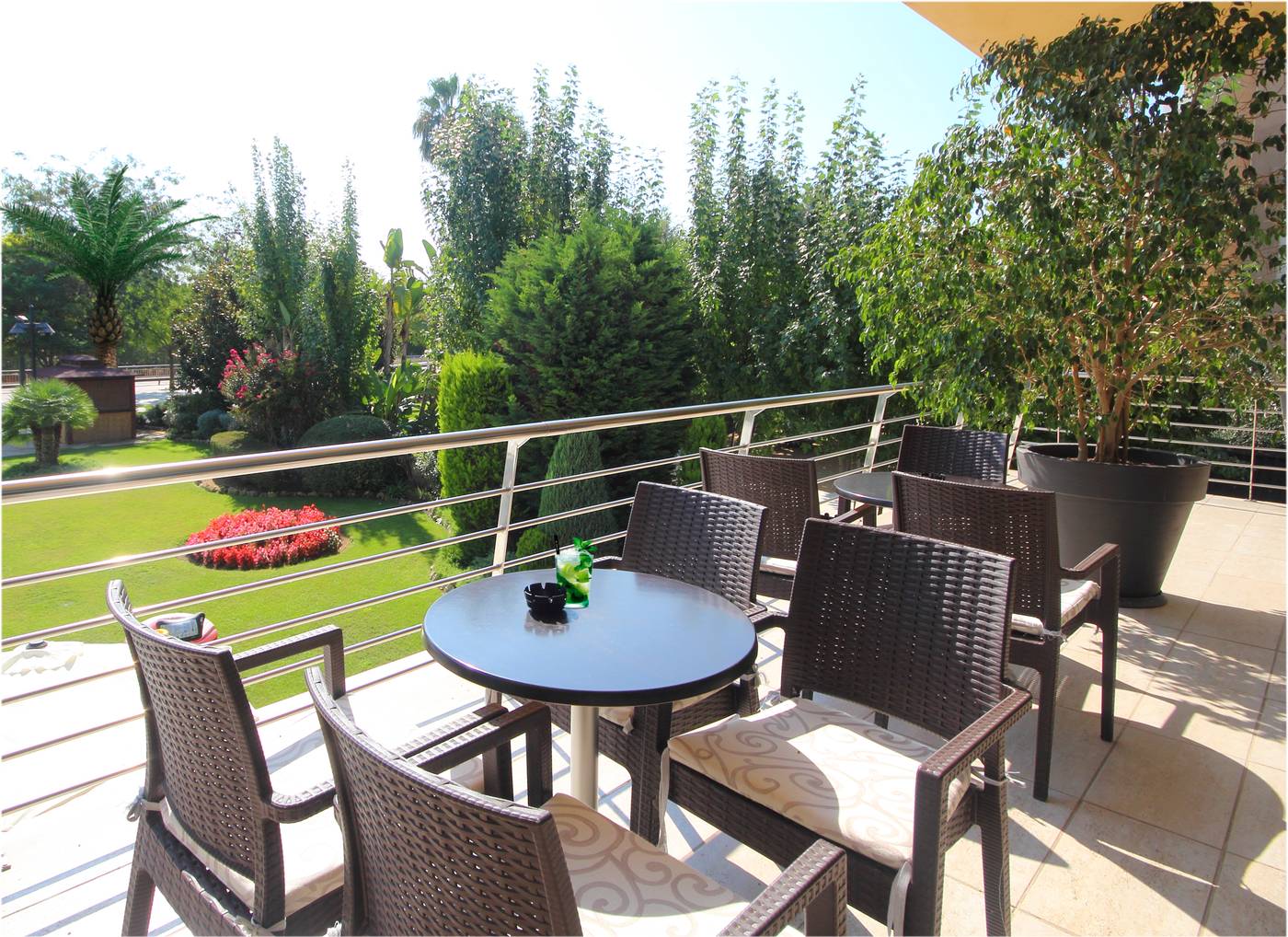 Dwo-Sirius---Adults-Only--16---Terrace-9