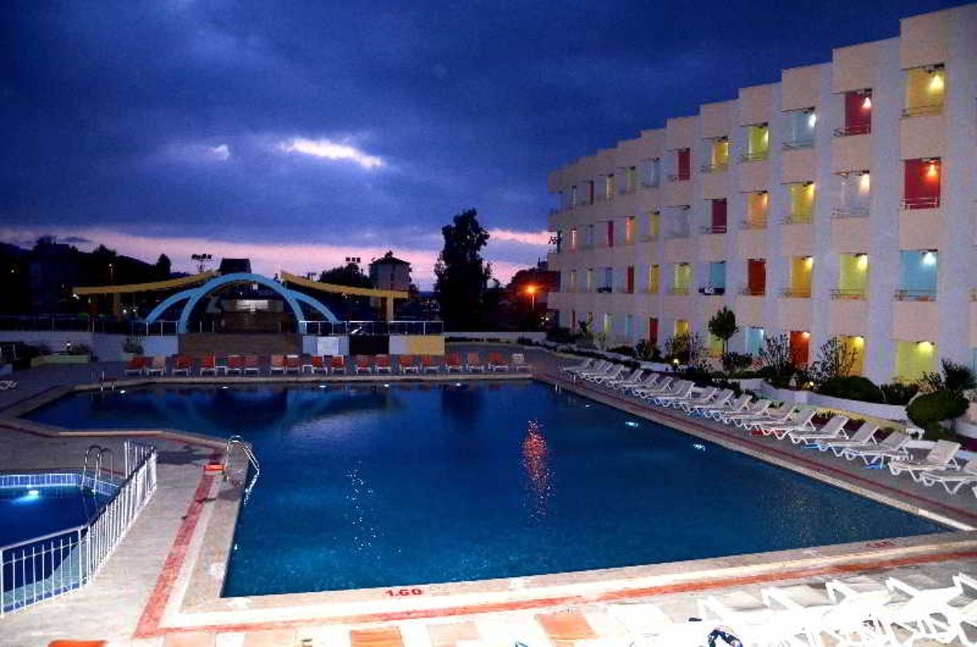 Orient-Life-Hotel-Pool-7