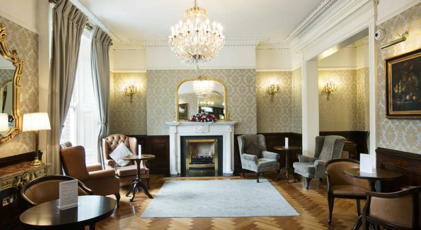 Harcourt-Hotel-Lobby-2