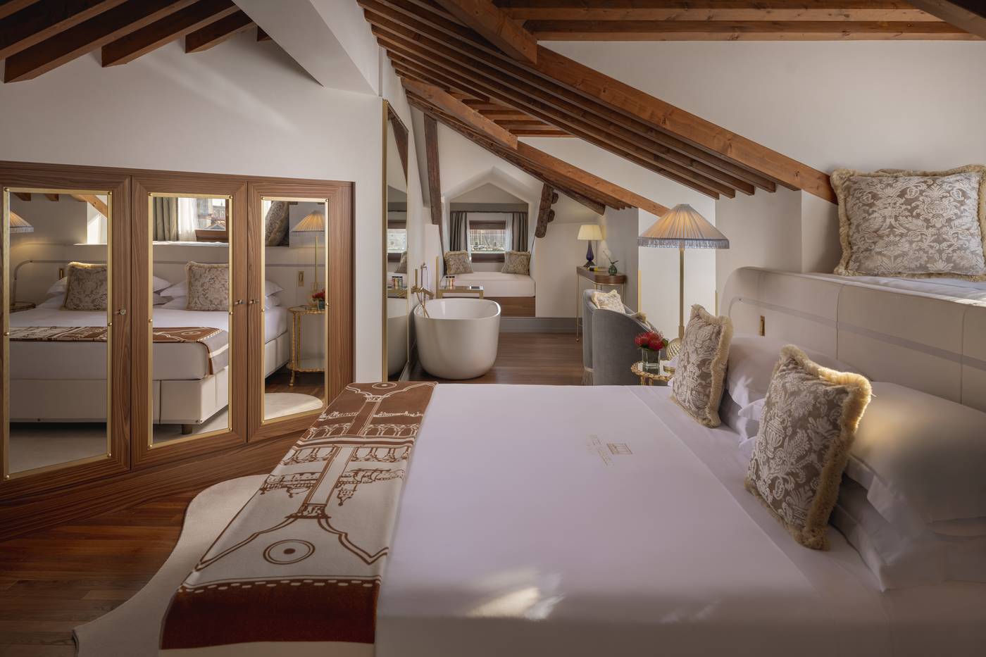 Gabrielli-Sandwirth-Room-37