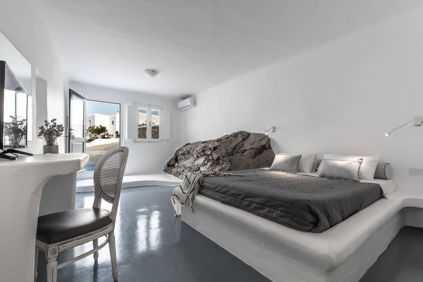 Terra-Maltese-Room-20