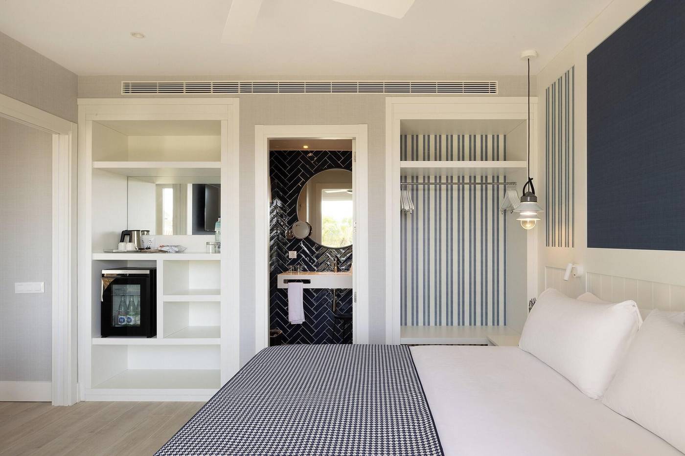 Catalonia-Mirador-des-Port-Room-40