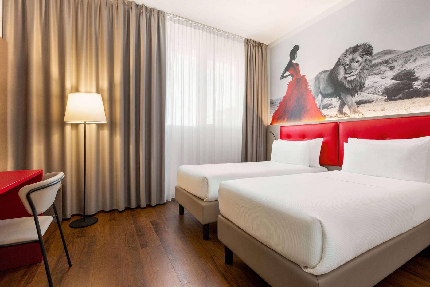 Amedia-Hotel-Mailand-a-Trademark-by-Wyndham-Room-23