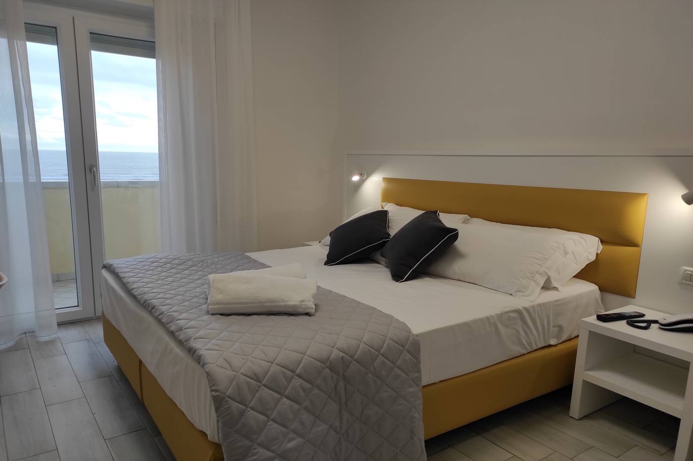 Hotel Gran San Bernardo-Italy-RICCIONE -General view-2